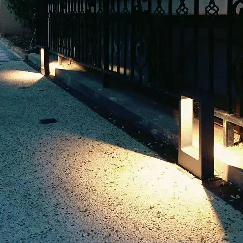 PathGlow – Wasserdichte Pollerleuchte Außen für Stilvolle Gartenbeleuchtung