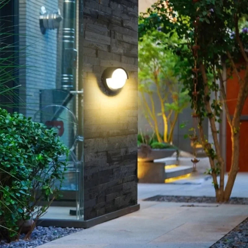 NightGuard – Bewegungsaktive LED Außenwandleuchte Schwarz