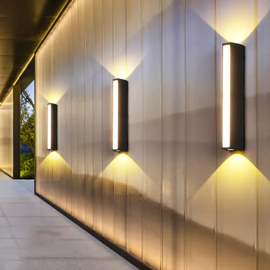 SteelGlow – LED Außenwandleuchte aus Edelstahl Wetterfest & Modern