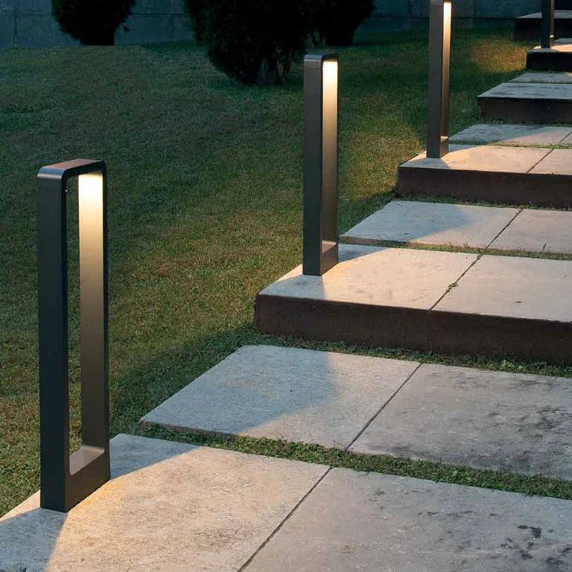 PathGlow – Wasserdichte Pollerleuchte Außen für Stilvolle Gartenbeleuchtung