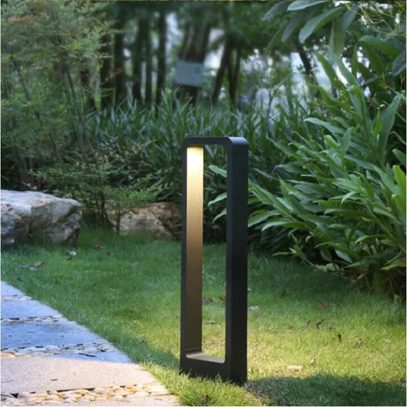 AlumiLux – Moderne Außenwandleuchte aus Aluminium für Garten & Terrasse