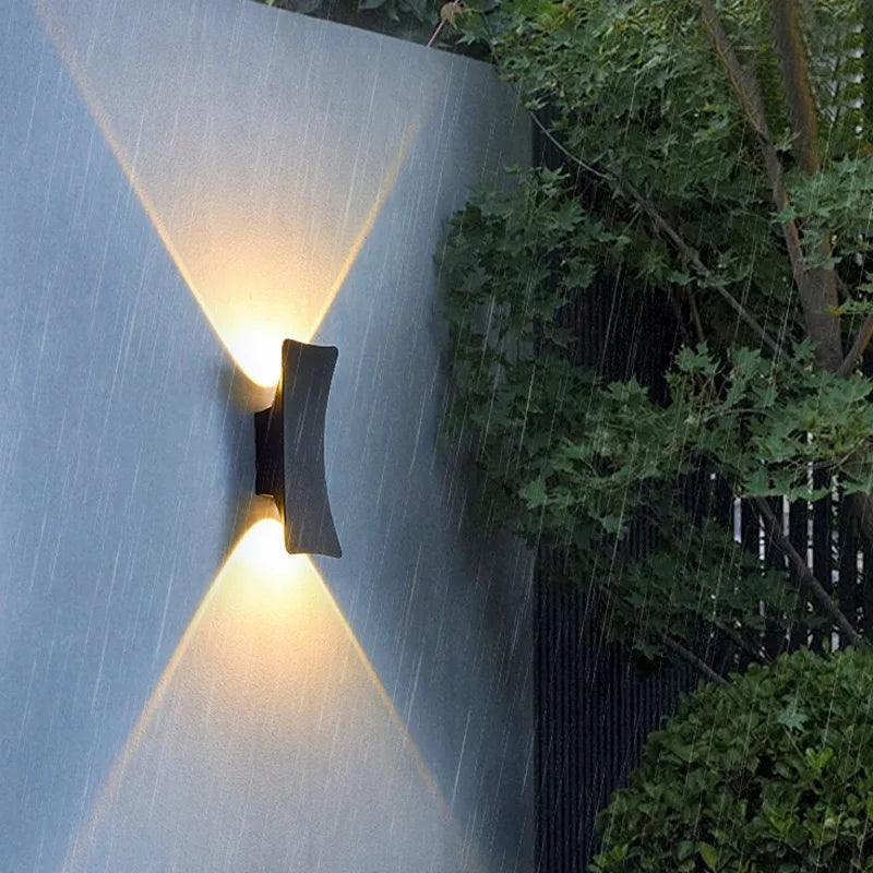 PureGlow – Minimalistische LED Wandleuchte Außen aus Aluminium Wetterfest