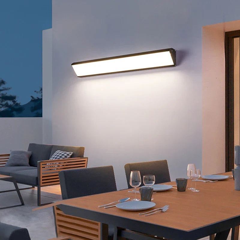 SkyLume – Wasserdichte LED Wandleuchte Außen für Terrasse & Eingang