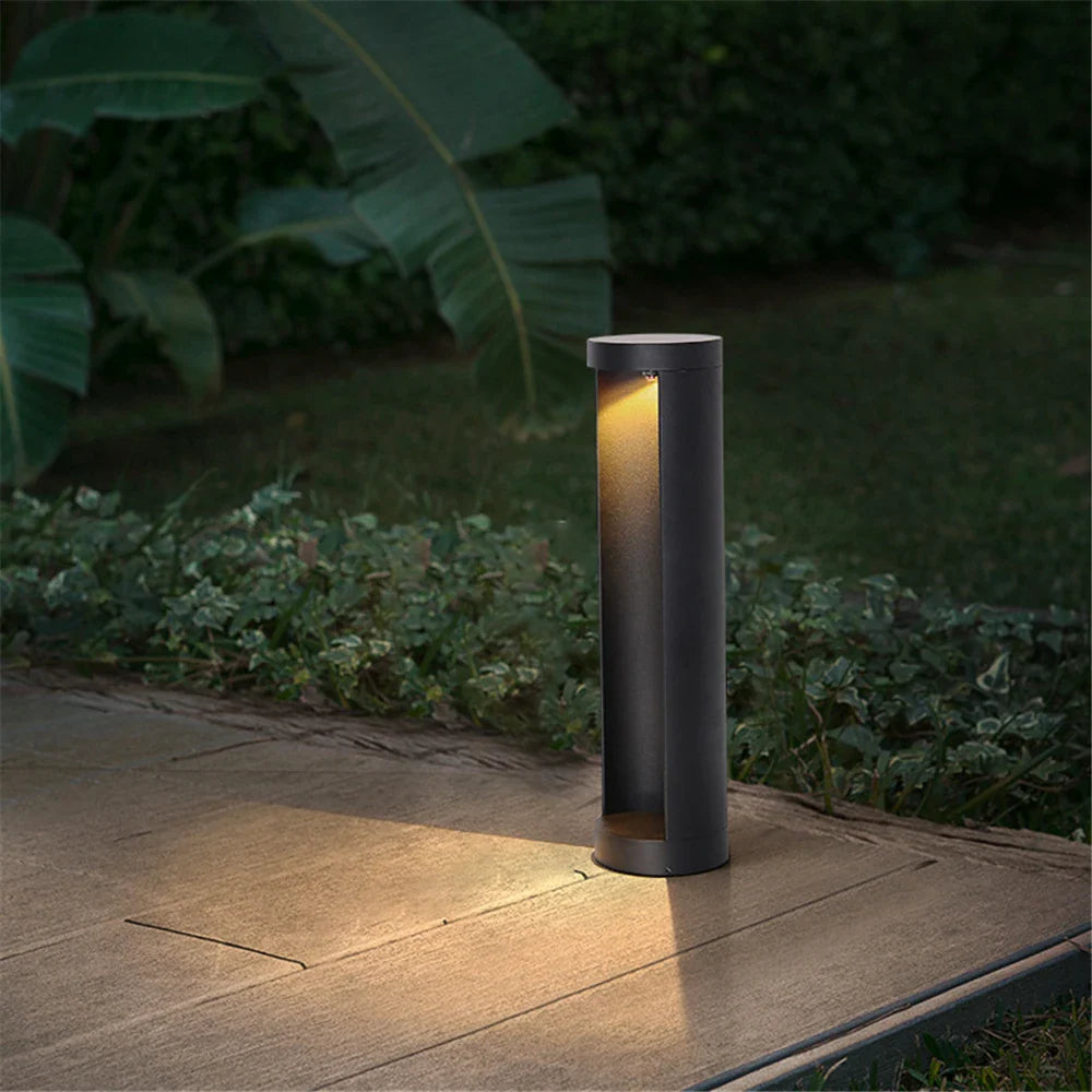 EcoGlow – Wasserdichte LED Außenlampe für Garten aus Robustem Material